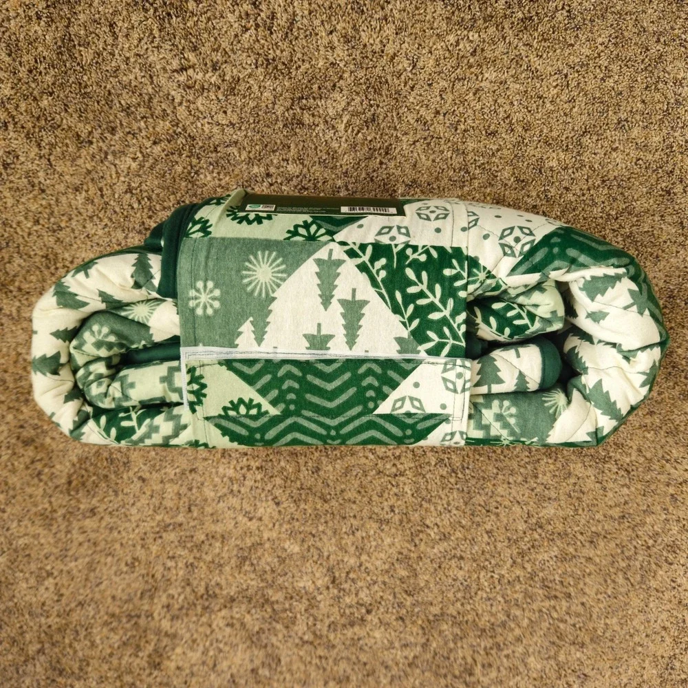 New! Hallmark 3-Piece Patchwork Holiday Quilt Sham Set Queen Green Tree Winter